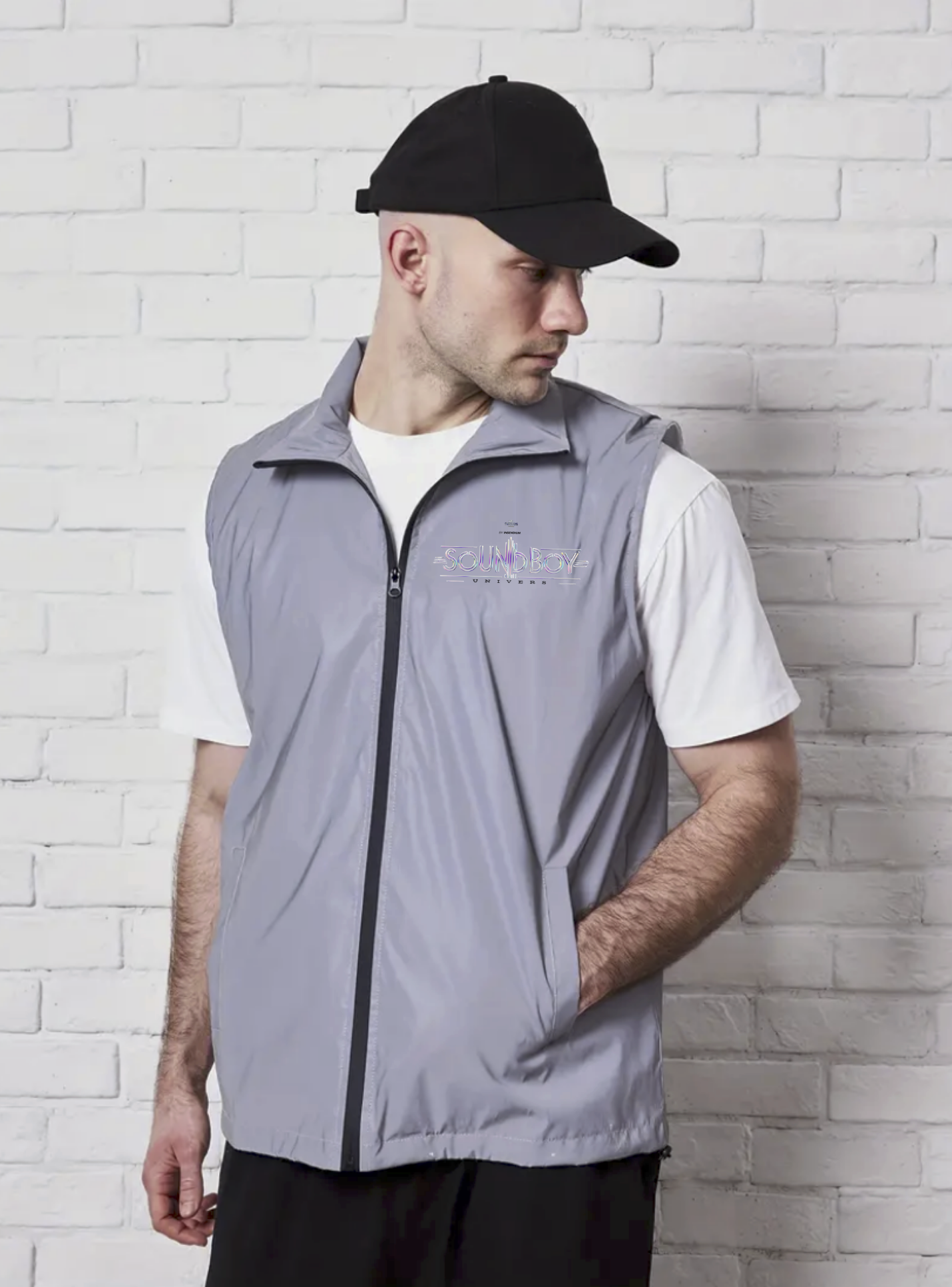 Chaleco Sin Mangas con Capucha Reflectante y Diseño Unico